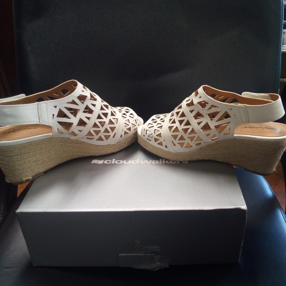 Womens ComfortView Espadrille Sandals Size 9.5M White Wedge Heel Open Toe - Picture 6 of 7